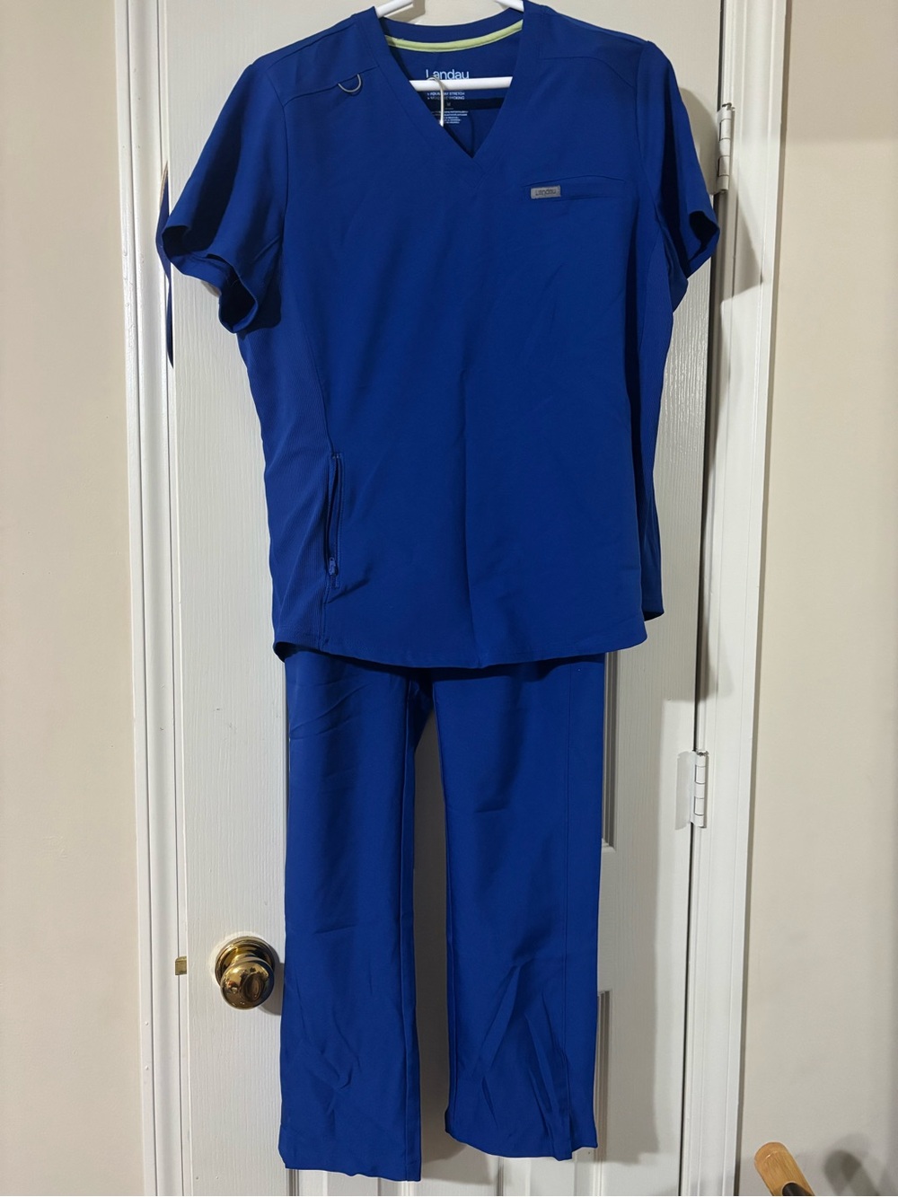 Landau scrub set galaxy blue
